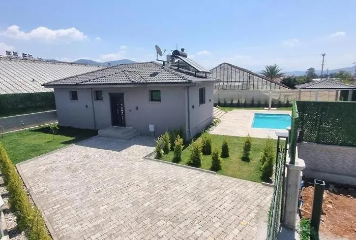 One-Bedroom Villa