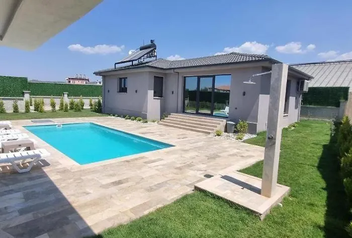 One-Bedroom Villa